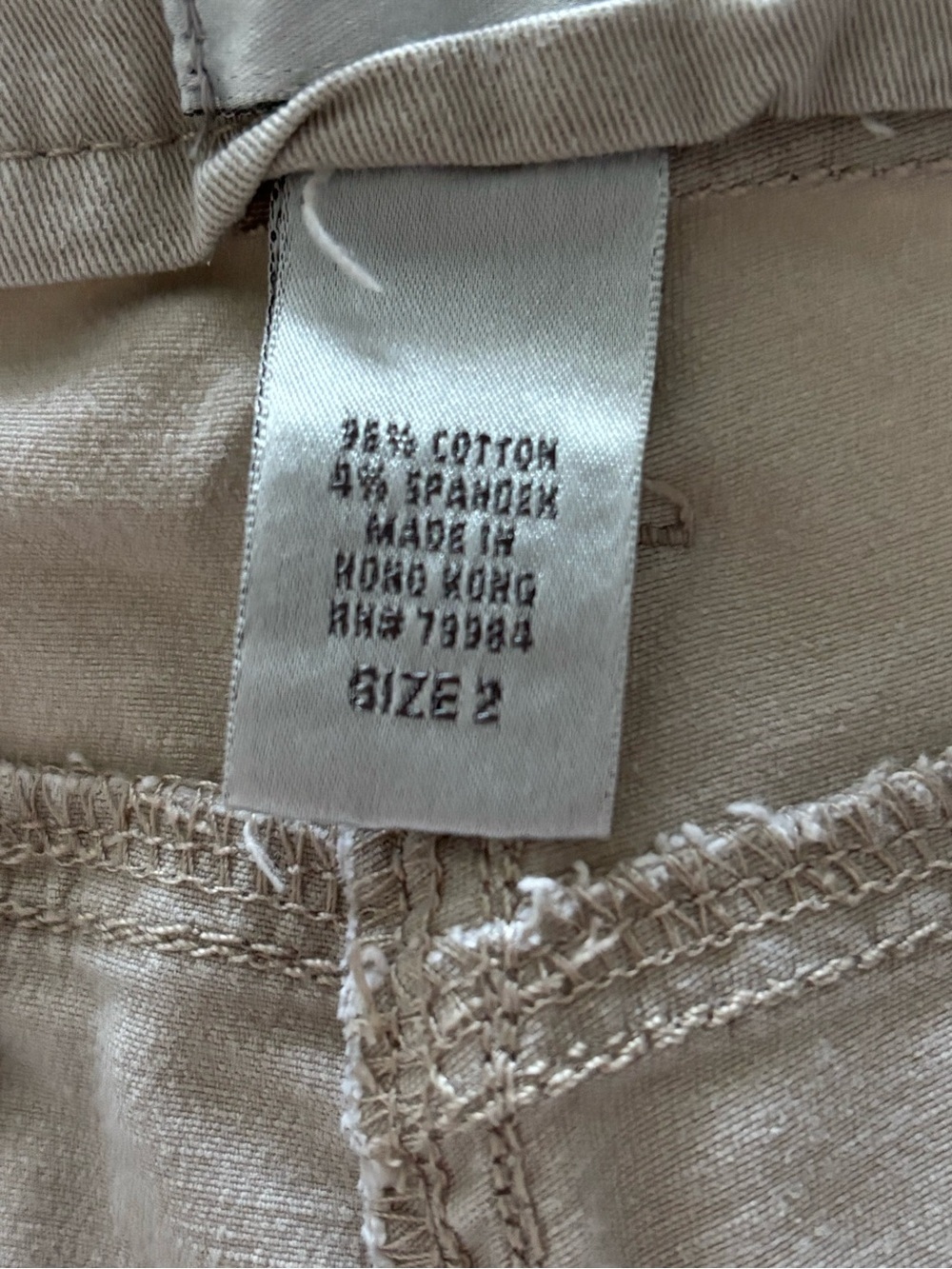 Chicos Woman’s khaki color Casual Knee-Length Shorts. Sz/ 2 - Picture 10 of 10